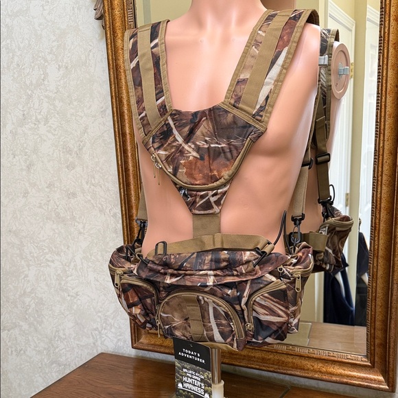 Camo Hunter’s Harness. Pro grade. Ballistic Nylon. Many storage areas. - Picture 14 of 14